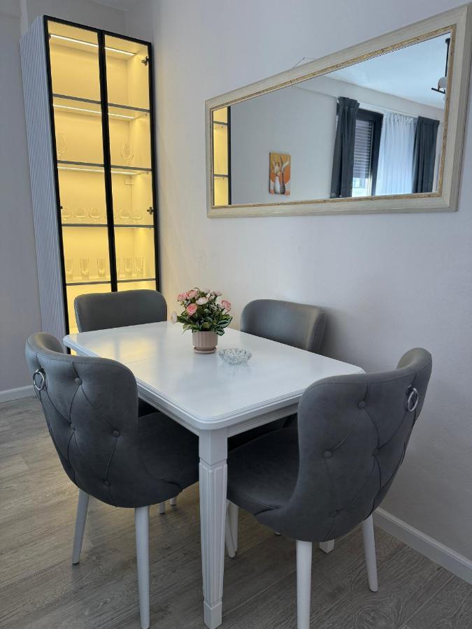 Sc Tirana Centre Apartment מראה חיצוני תמונה